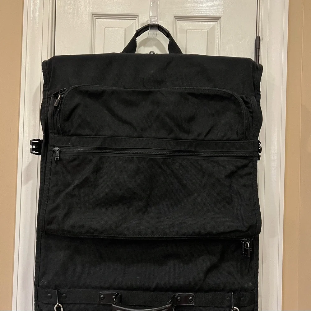 Vintage Tumi Foldable Garment Travel Bag Black Crossbody Strap
